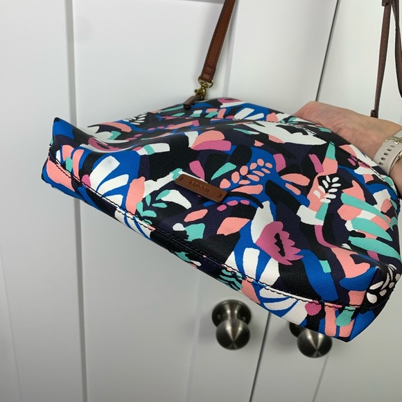 Fossil Fiona Crossbody Purse Black Floral Print Faux Leather Large - Picture 5 of 9